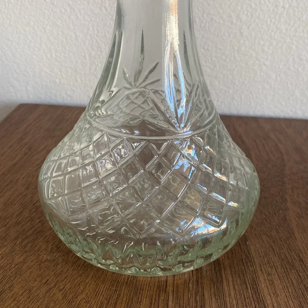 Mogen David Vintage Beautiful Clear Etched Glass Decantur MD 1980-1986